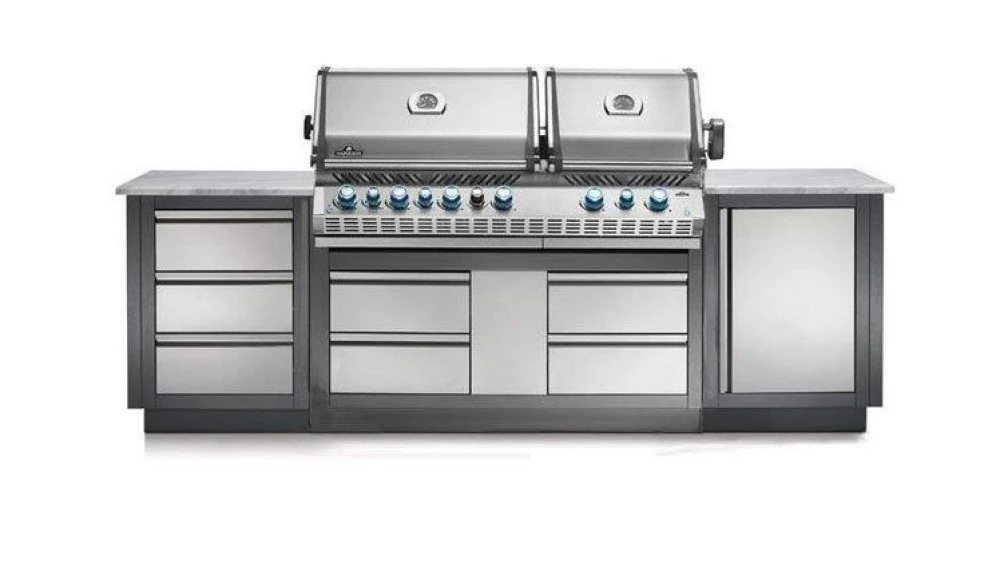 Napoleon Oasis 100 - Prestige PRO 825 - Kitchen BBQ - Free Rotisserie